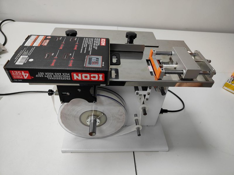 Labeling machine “U” shape type