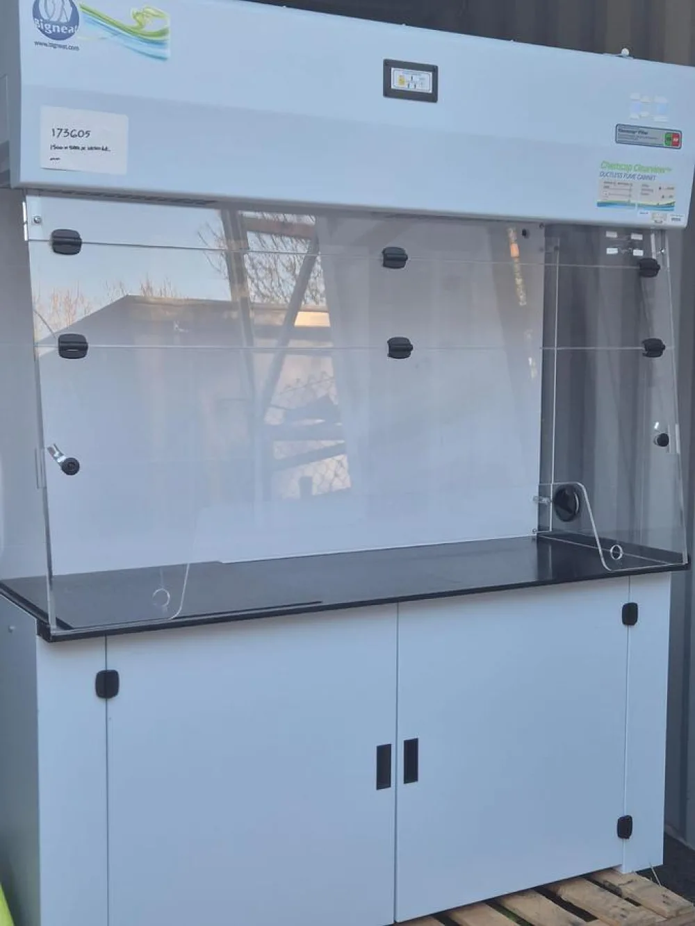 Bigneat BC1506 Safety Cabinet