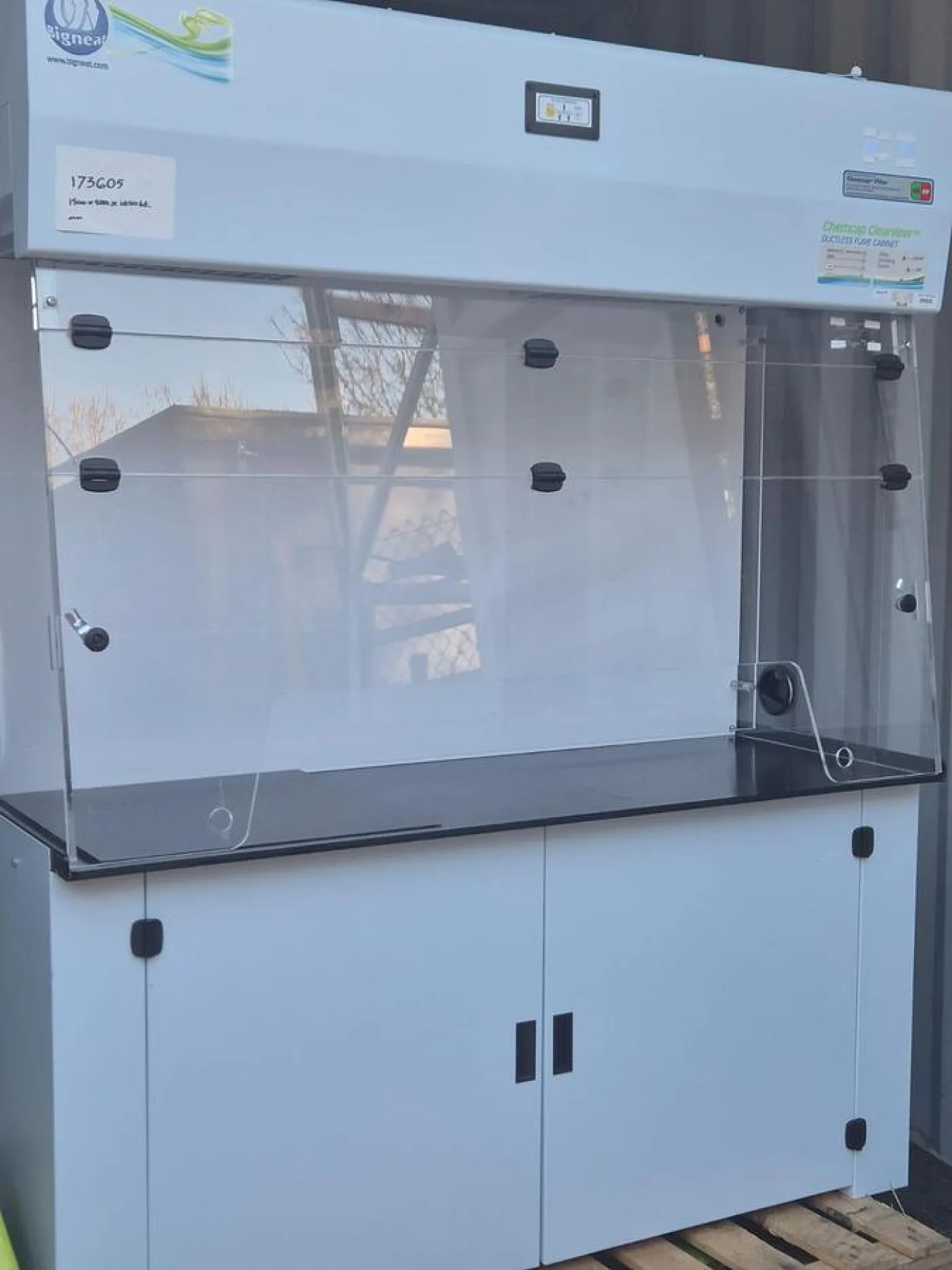Bigneat BC1506 Safety Cabinet - 1