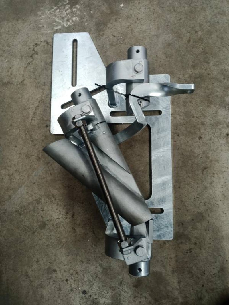Switch right outside tube 25°-90°. Height 15cm on plate
