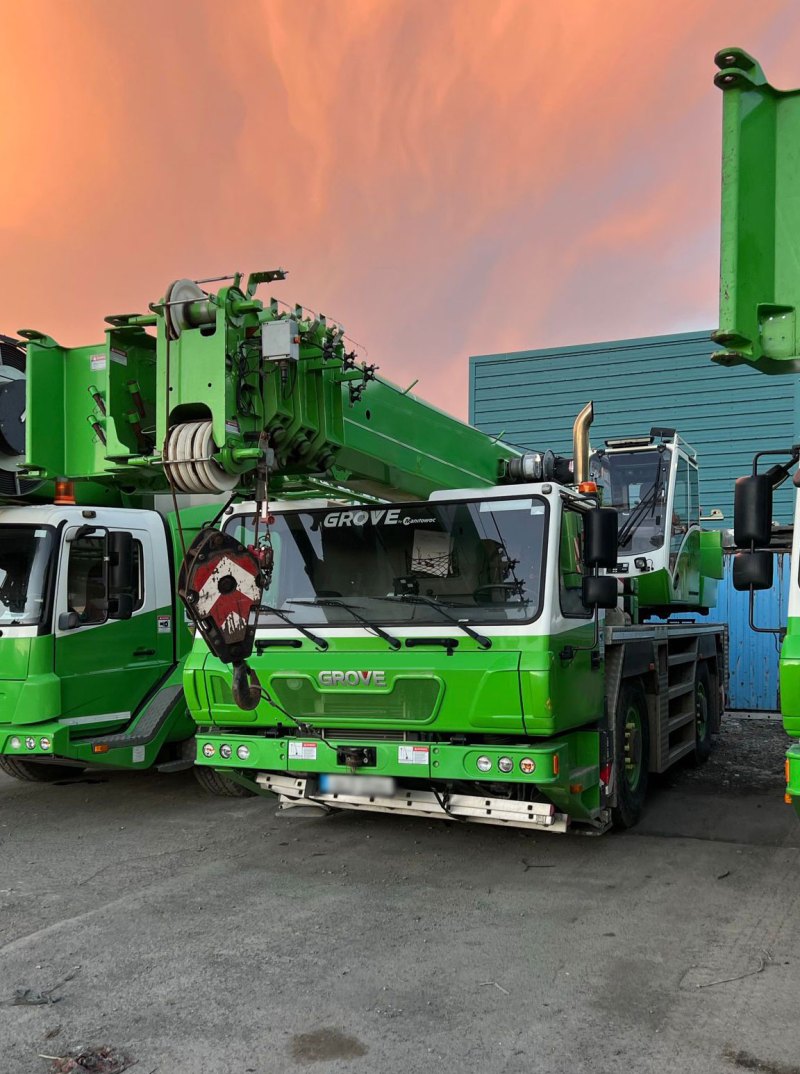 Liebherr LTM 1120-1 Mobile Crane