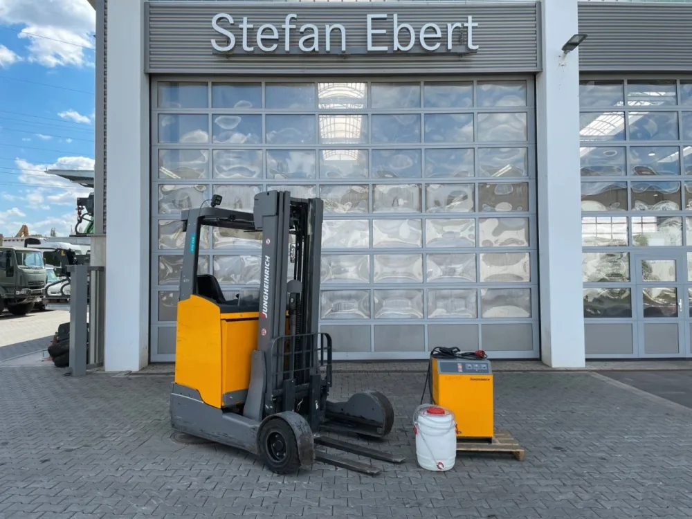 Jungheinrich ETV C16 / Triplex 5.72m / SS / nur 2.953h / 2016