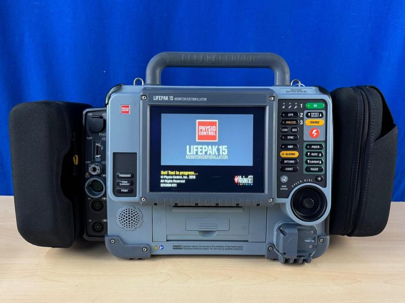 Physio Control Lifepak 15 Defibrillator REF: 99577-001418 YOM: 2022