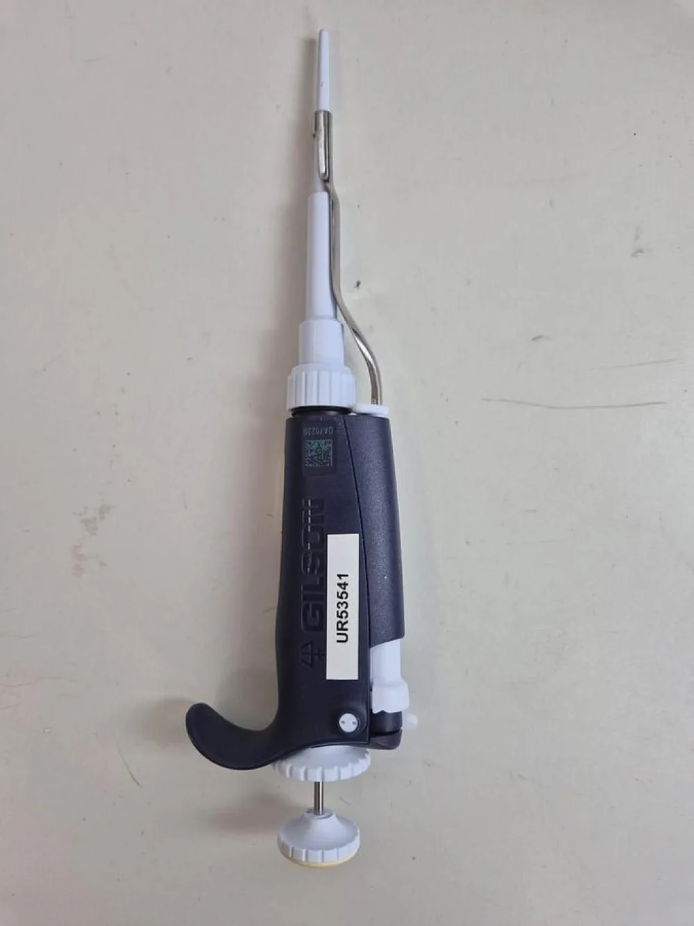 Gilson PIPETMAN L P20L 2-20uL Single Channel Pipette Light Yellow