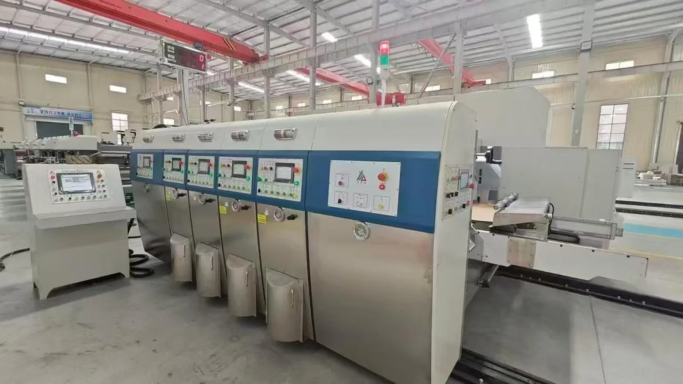 4-colour Flexo Press with rotary die-cutter and palletised collection - 1