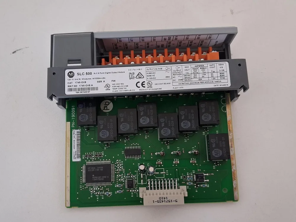 Allen-Bradley SLC 500 1746-OW16 Isolated Relay Output Module