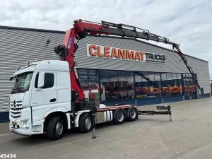 Mercedes-Benz Arocs 3251 8x4 Euro 6 Retarder HMF 85 Tonmeter laadkraan Fly-Jib