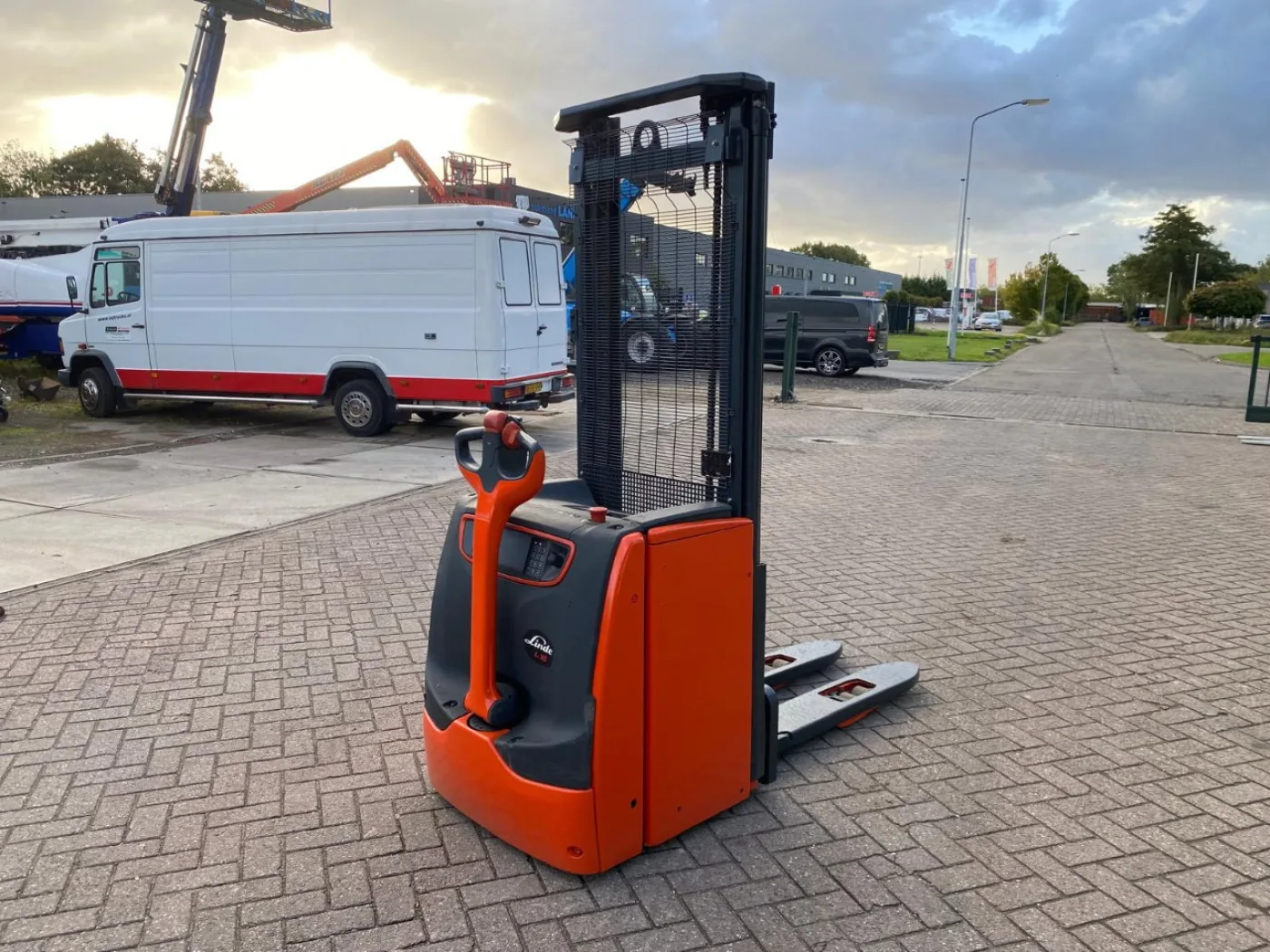 Linde L16 - 3