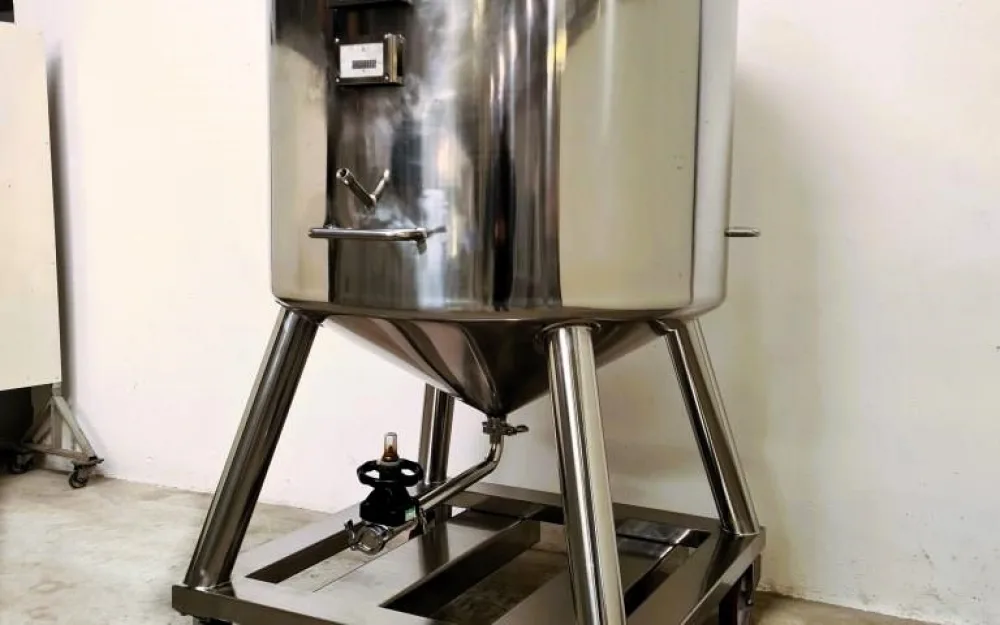 SERBATOIO CARRELLATO IN ACCIAIO – TECNINOX – MOD. 1300 L