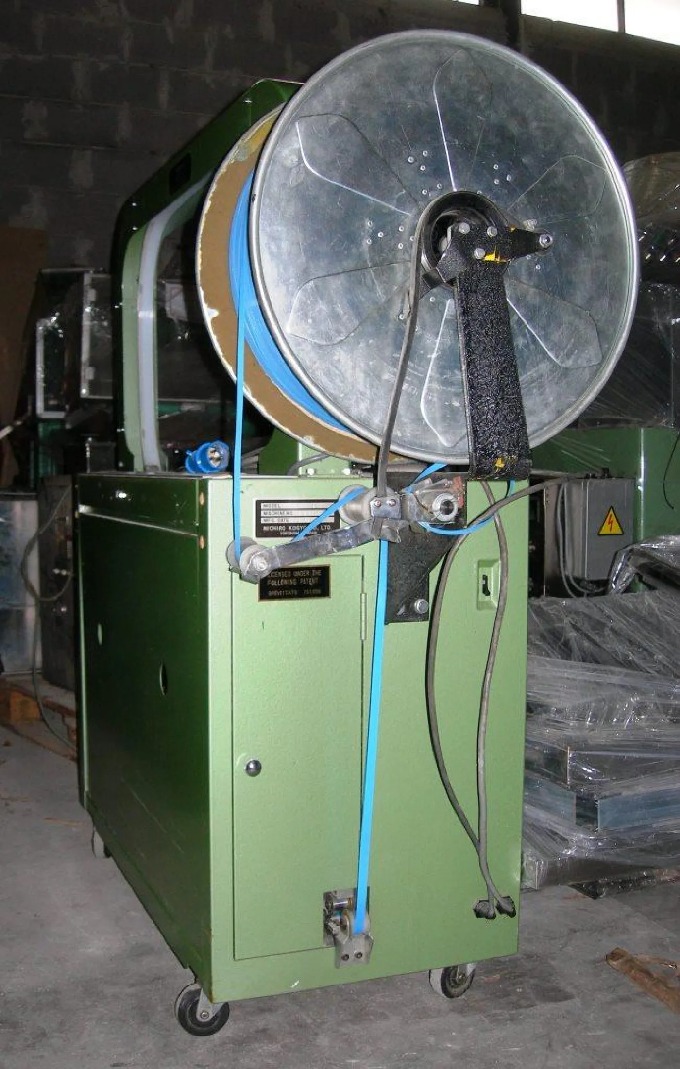 REGGIATRICE A POSTAZIONE FISSA – AKROPACK – MOD. AS-210 - 3