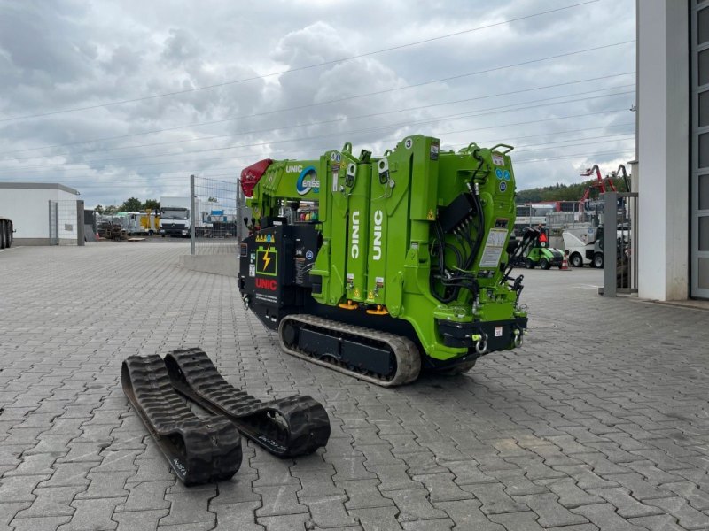 UNIC URW295CBE/ Raupenkran / 8,8m / 2,9t