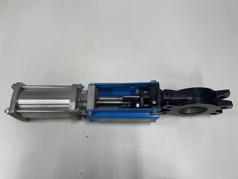 Knife gate valve