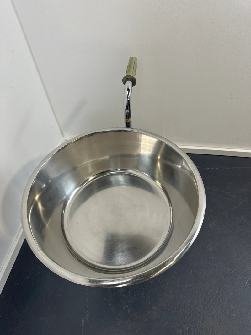 Maquet Abwurfschale Schüsselfahrwagen