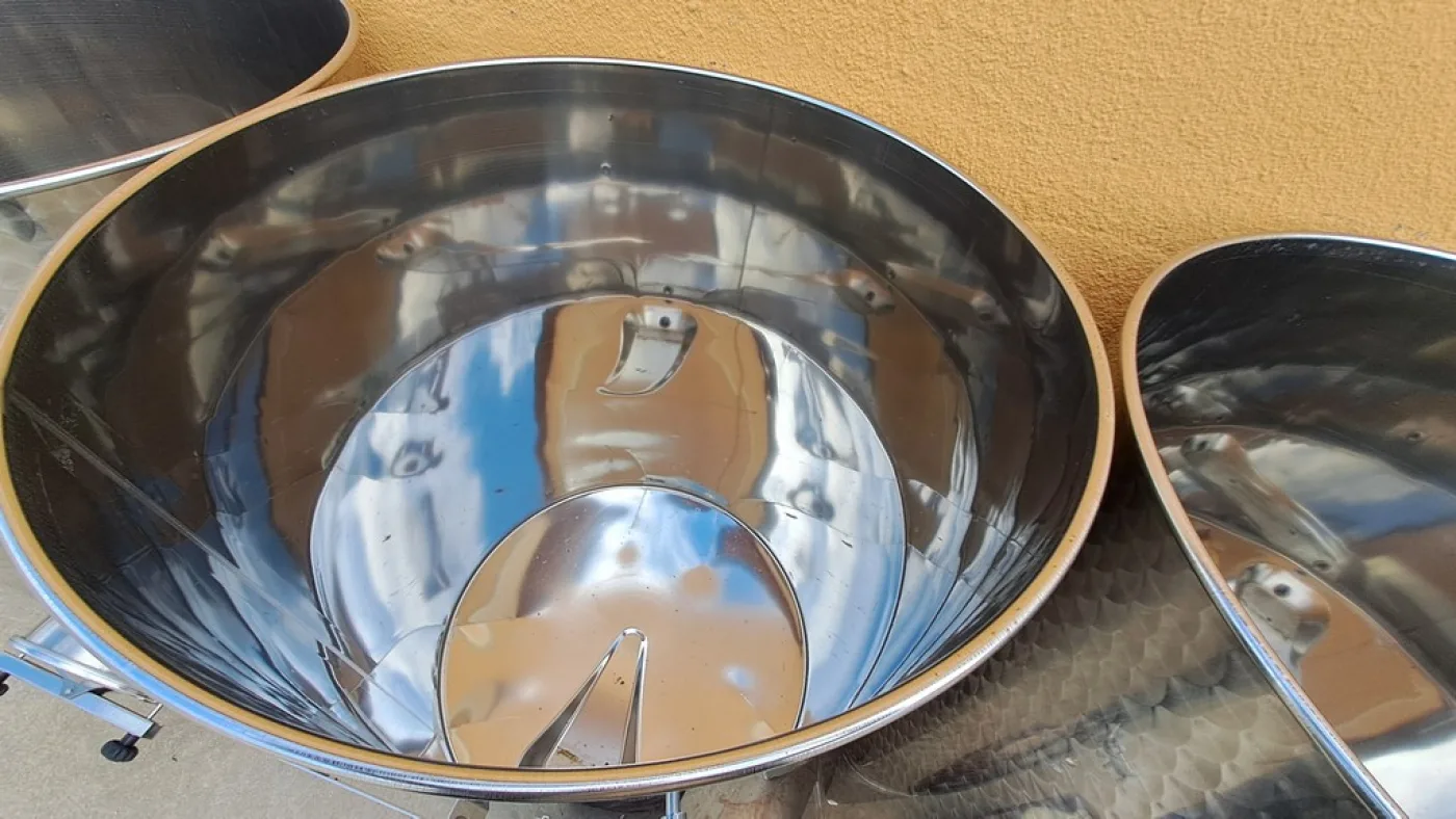 STAINLESS STELL TANKS CAPACITY LITERS 1000 PNEUMATIC FLOATING LID WITHOUT MANHOLE, ROUNDED BOTTOM NEW EQUIPMENT - 3