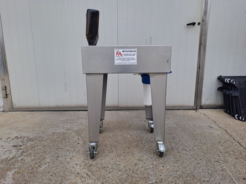 STAINLESS STEEL SEMIAUTOMATIC RINSING MACHINE, “MOD MF” WITH 2 WATER RINSING NOZZLES, SECOND HAND MACHINE