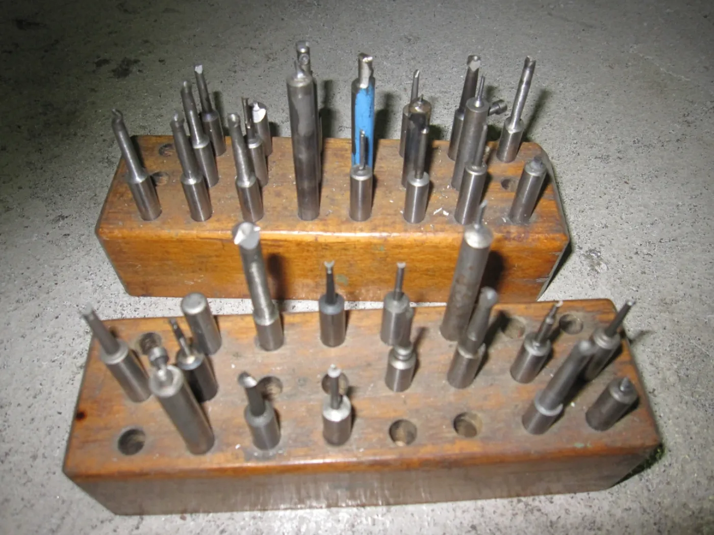 016476 - HAUSER 3 DR - 5