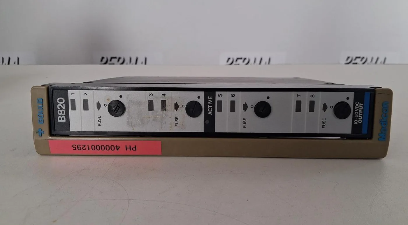 Gould Modicon B820 10–60 VDC Output Module - 1