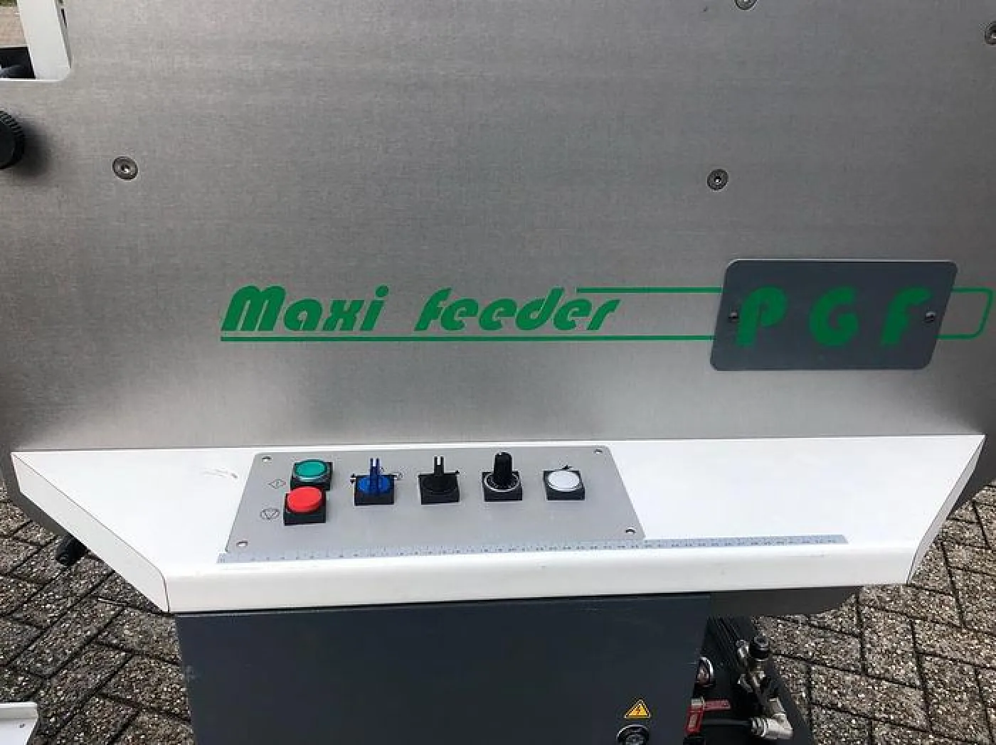 PGF Maxi Feeder - 5