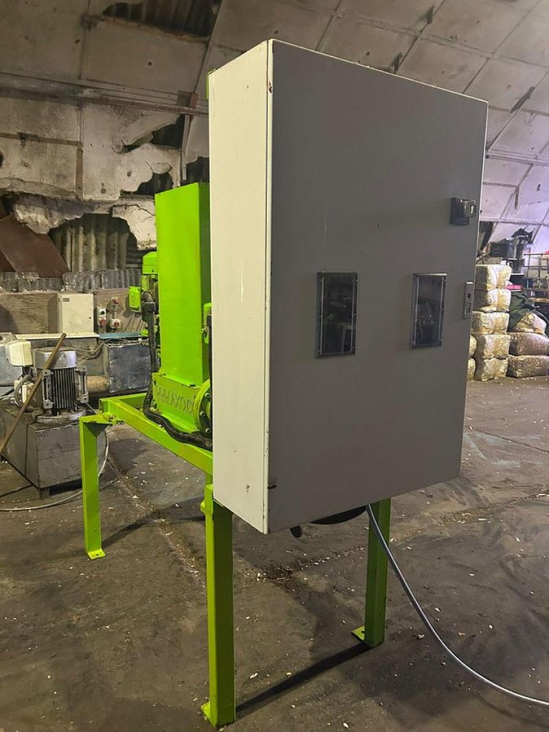 2009 AXO WM 408-12 E Electric Shredder