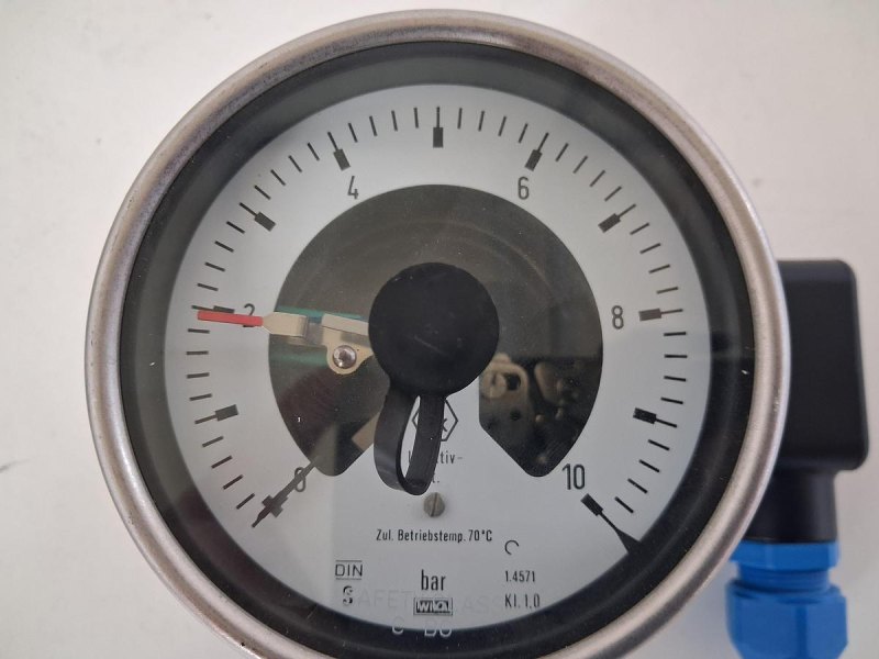 WIKA 831.21 Druckmessgerät mit induktivem Grenzwertschalter 0–10 bar