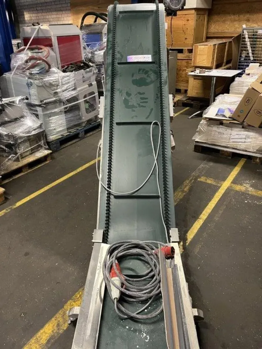 Waste conveyor