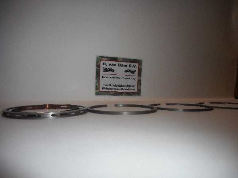 Piston ring set per piston (bore 80,25MM)