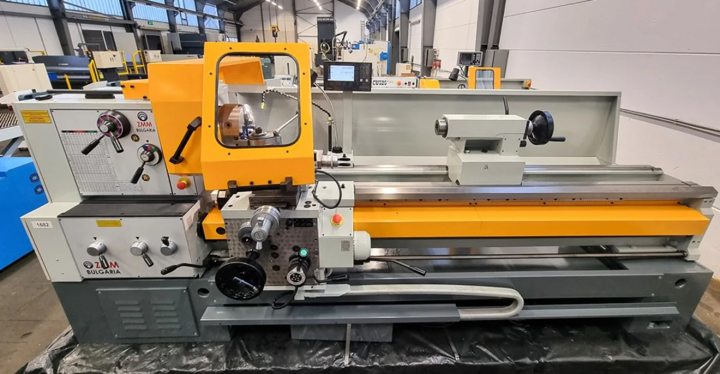 Spitzendrehmaschine C 11 MC - 1