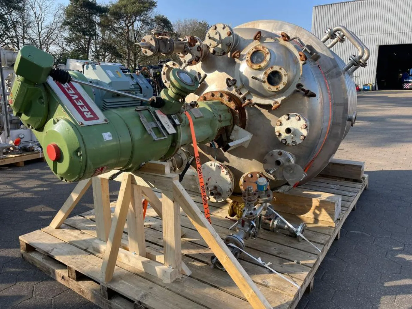 1992 CHEMATEC AG Vacuum reactor / pressure vessel with agitator - 6