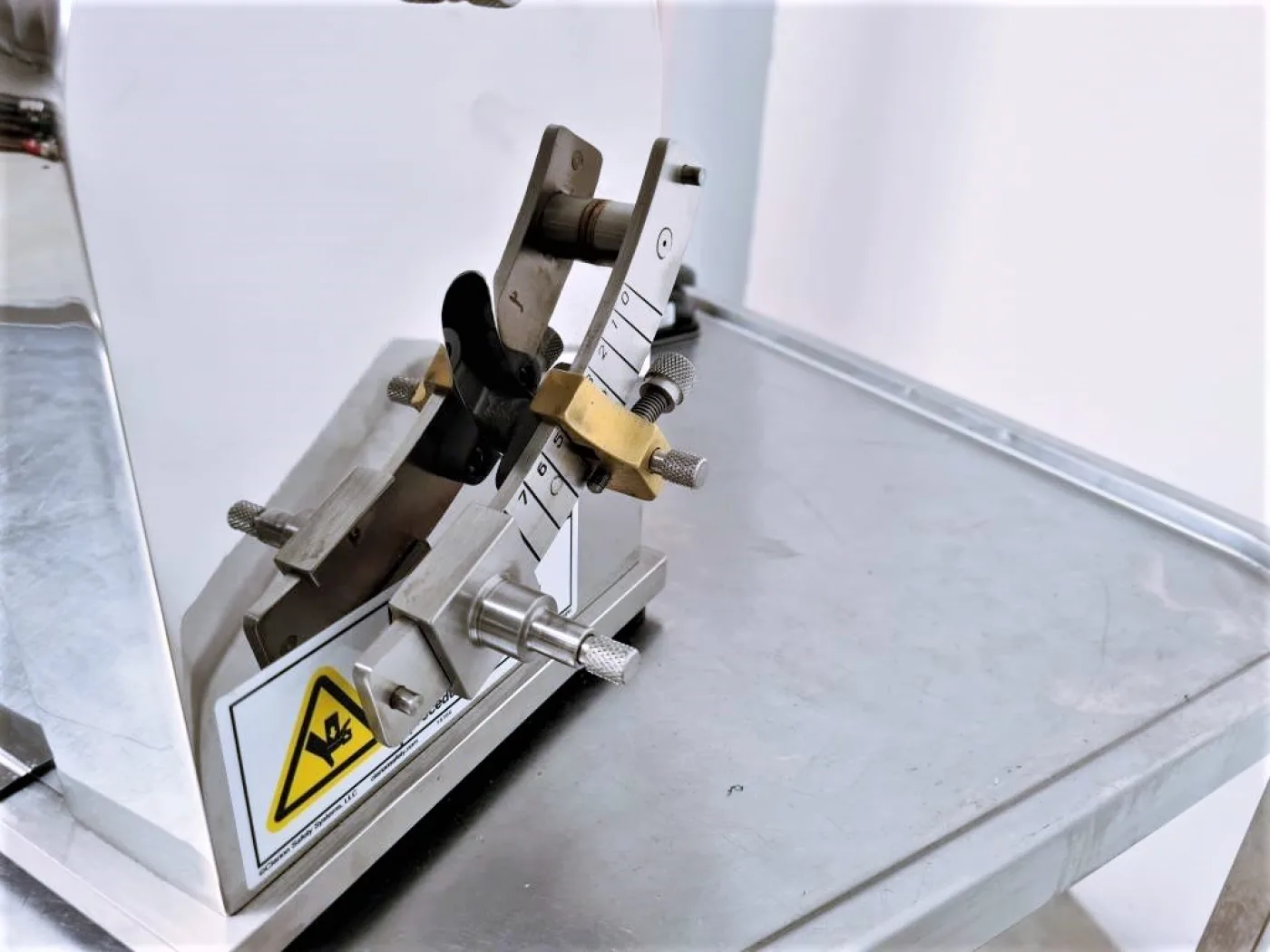 DOSATRICE LIQUIDI DA BANCO – COZZOLI – Mod. F400X - 4