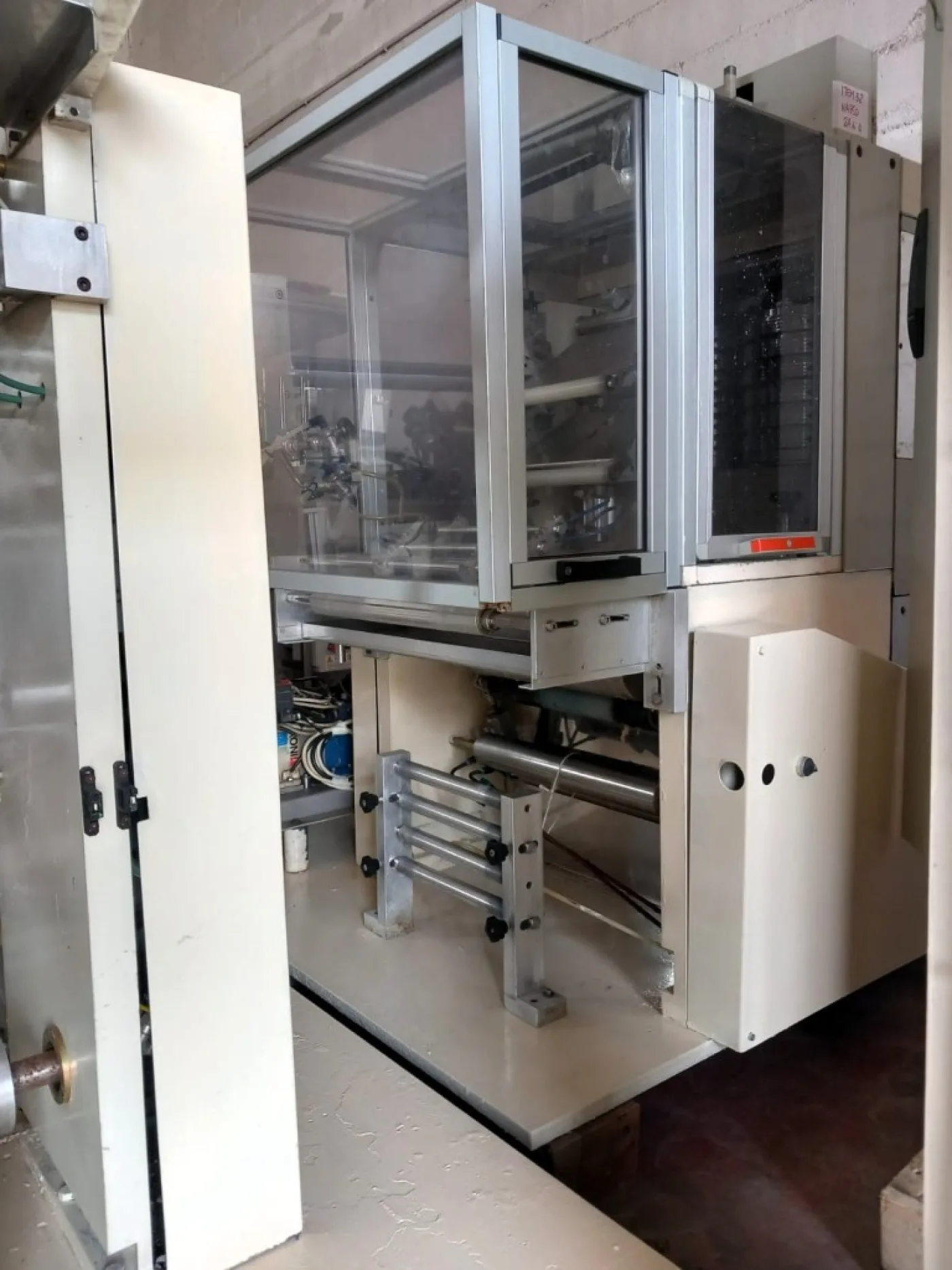 PIEGA SALVIETTE UMIDIFICATE – NAPCO – COMPACT 3000 / STR 700 - 4