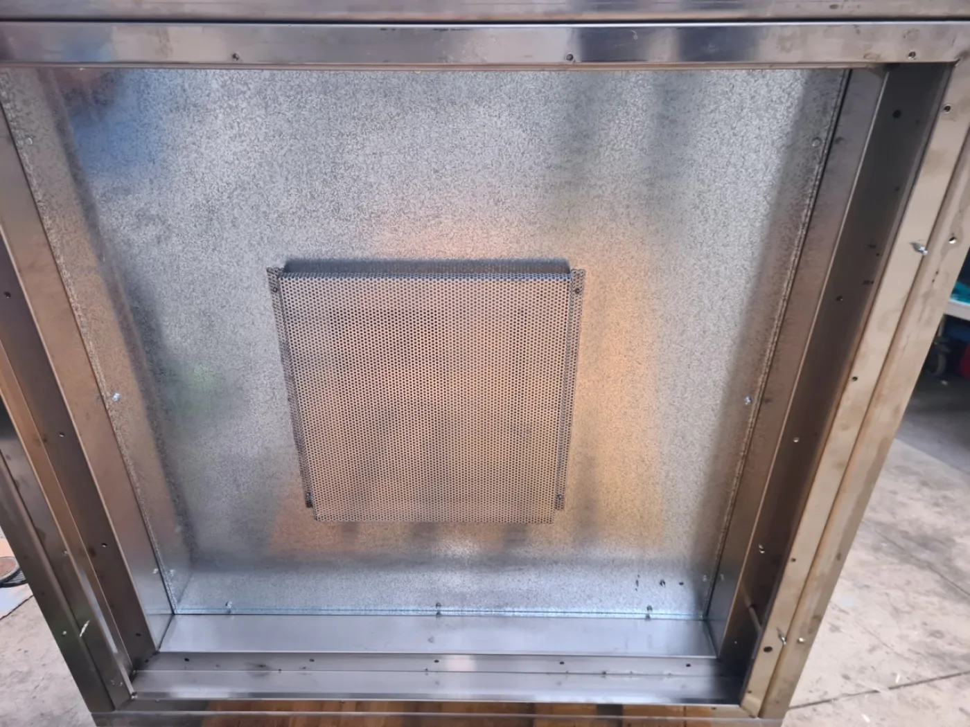 UNITÀ A FLUSSO D’ARIA LAMINARE – STERIL – MOD. MVF/3 - 8