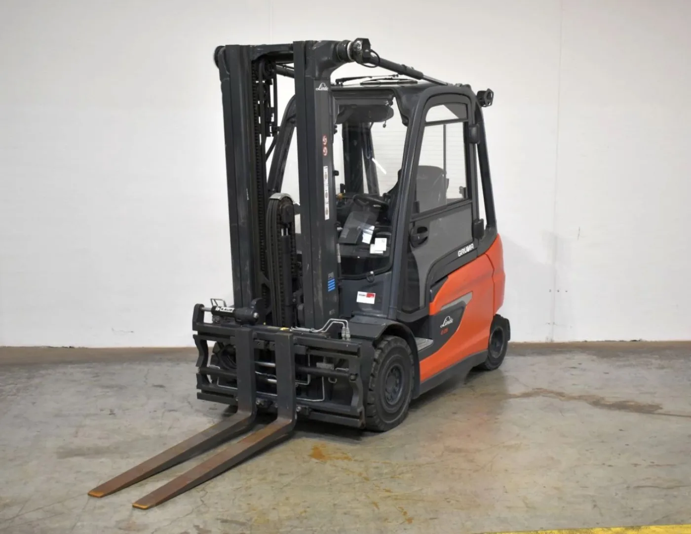 Frontstapler Linde E 25 L 1252-01 (2022) - 1