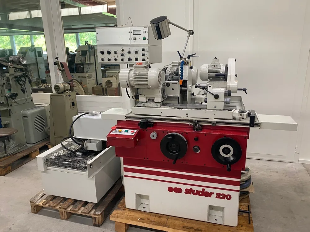 RECTIFIEUSE CYLINDRIQUE “STUDER” TYPE S-20 2