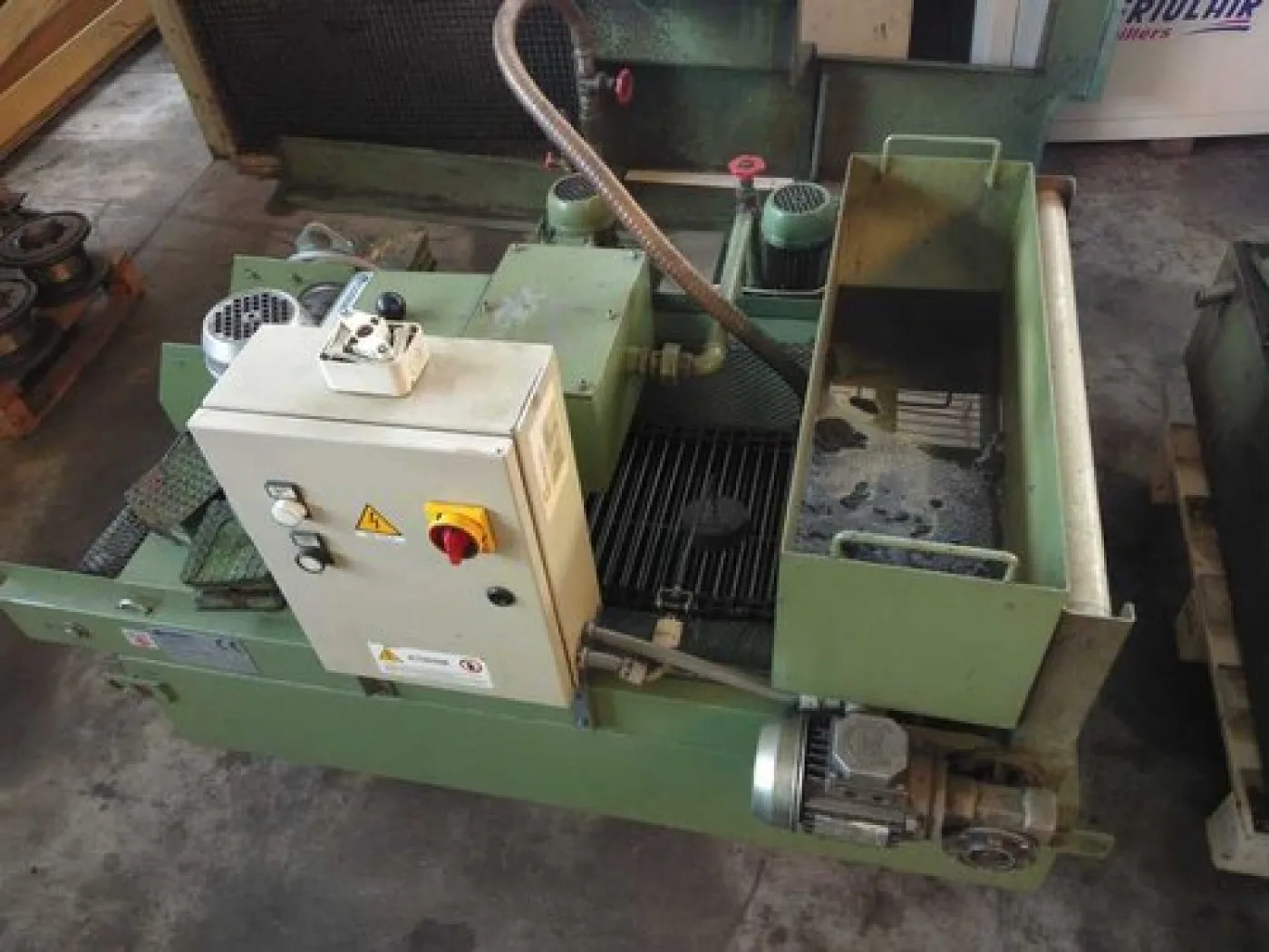 HOB SHARPENER, KLINGELNBERG - AGW 231 - With PLC. - Laxmi Metal & Machines, Rohtak - 2