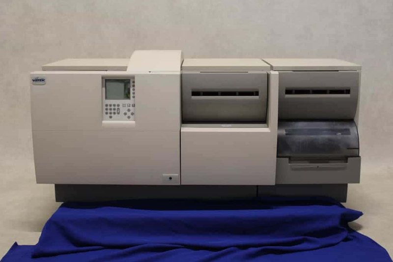 BioMérieux Vitek 2 XL ID/AST Systeem