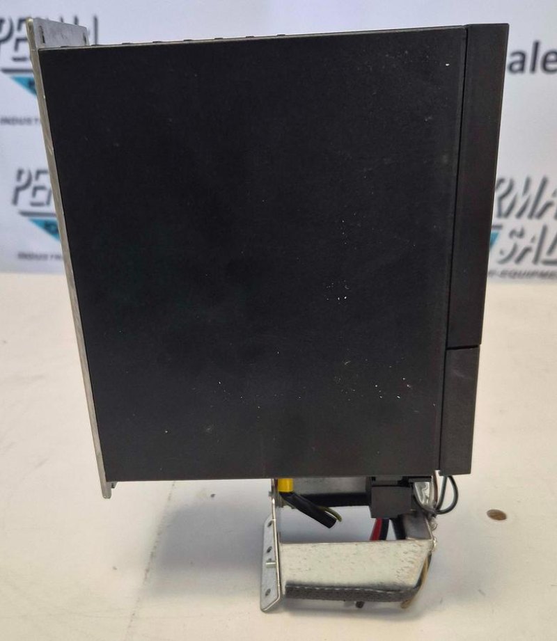 Danfoss Frequenz Umrichter - VLT2807PT4B20STR1DBF12A00C0