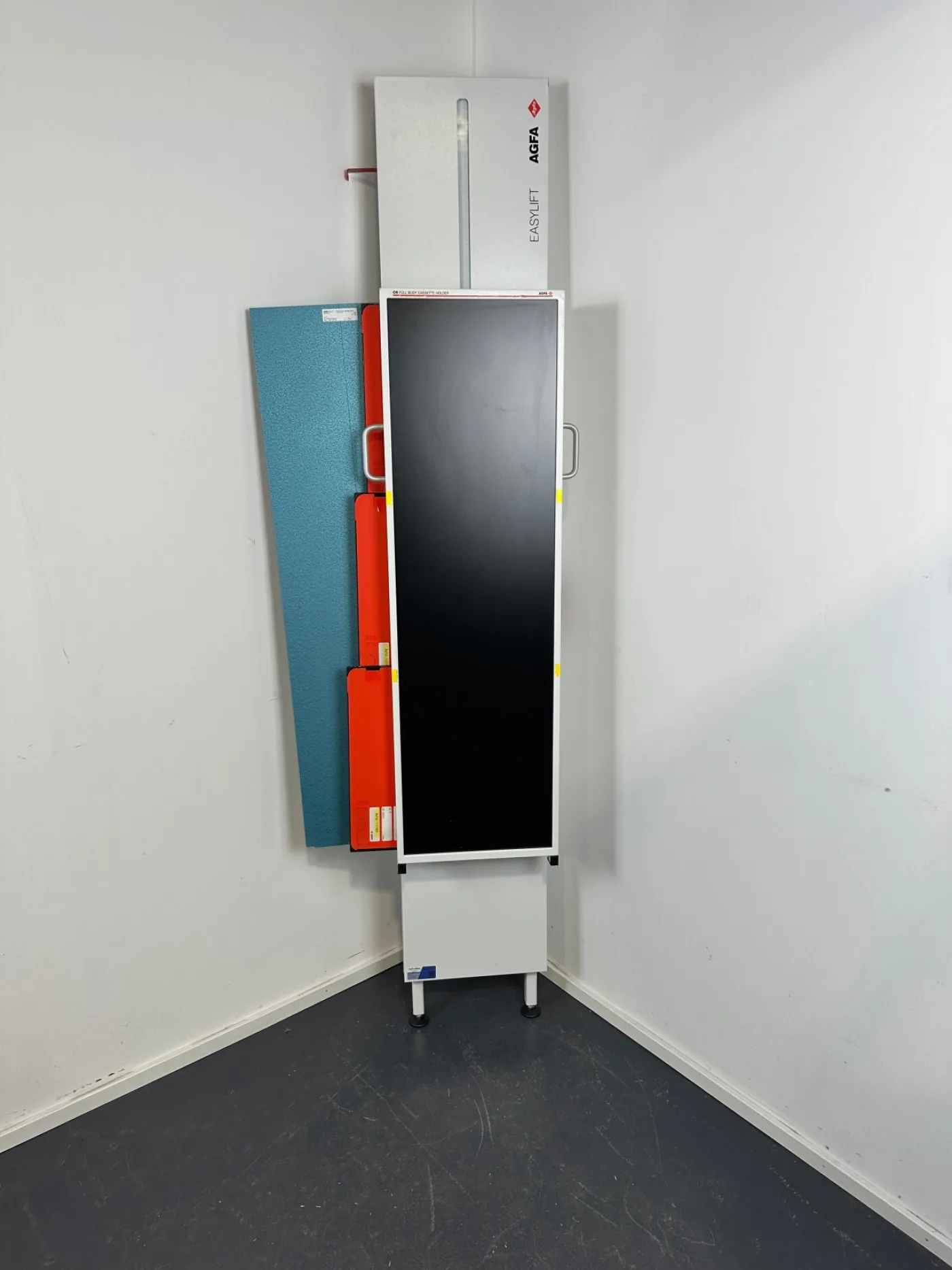 AGFA Easylift CR Full Body cassette holder - 1