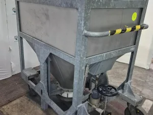 1984 Stöcklin AG IBC-Behälter mit Halar-Beschichtung 630 ltr.