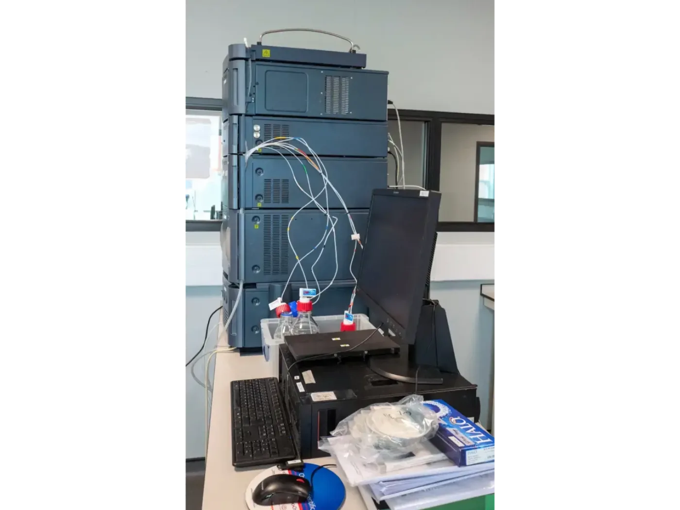 Waters Acquity H-Class UPLC - 4