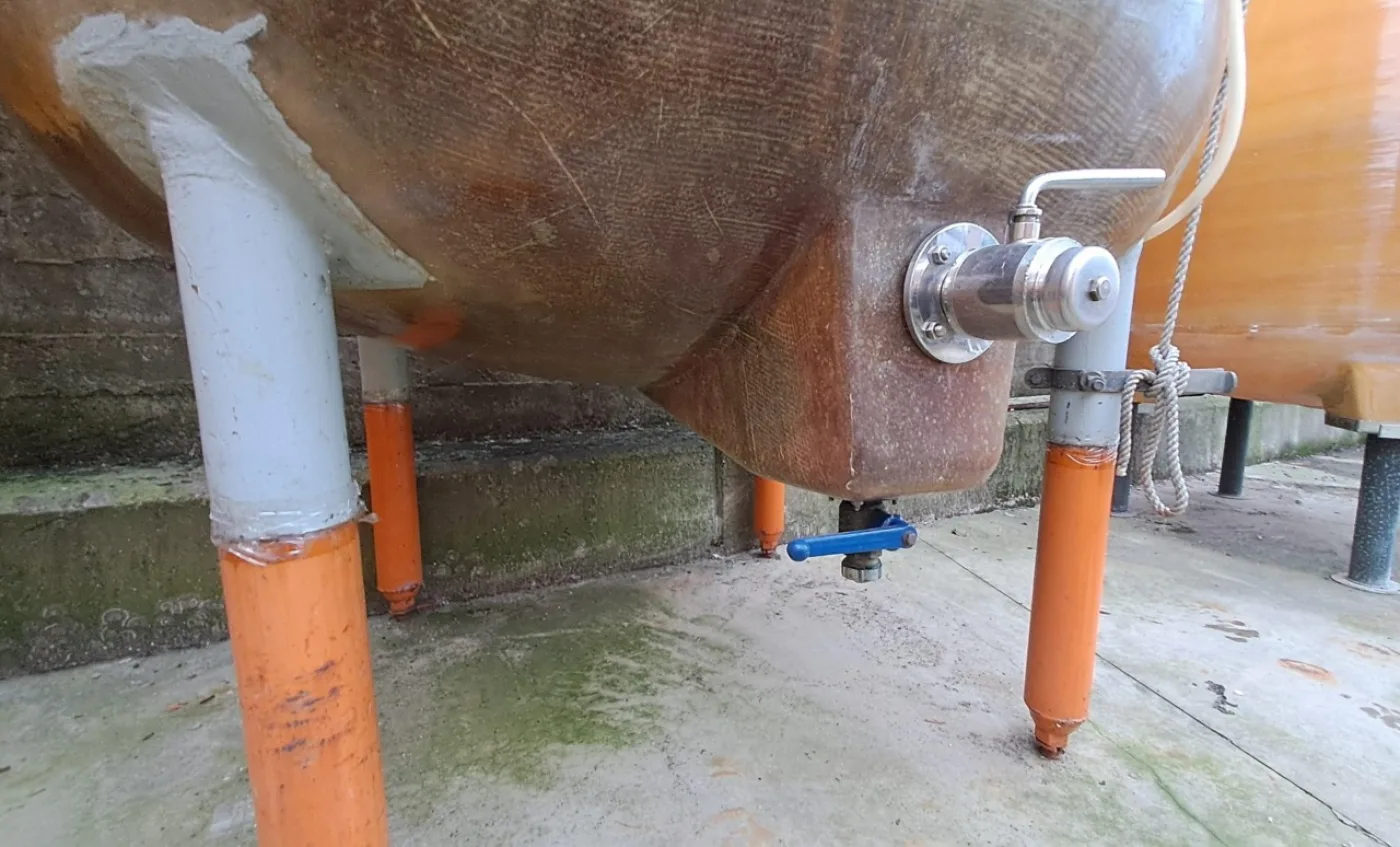 FIBERGLASS TANK VARIABLE CAPACITY FIRM GIMAR ROUNDED BOTTOM, CAPACITY HL 60 ABOUT, SECOND-HAND EQUIPMENTS - 6