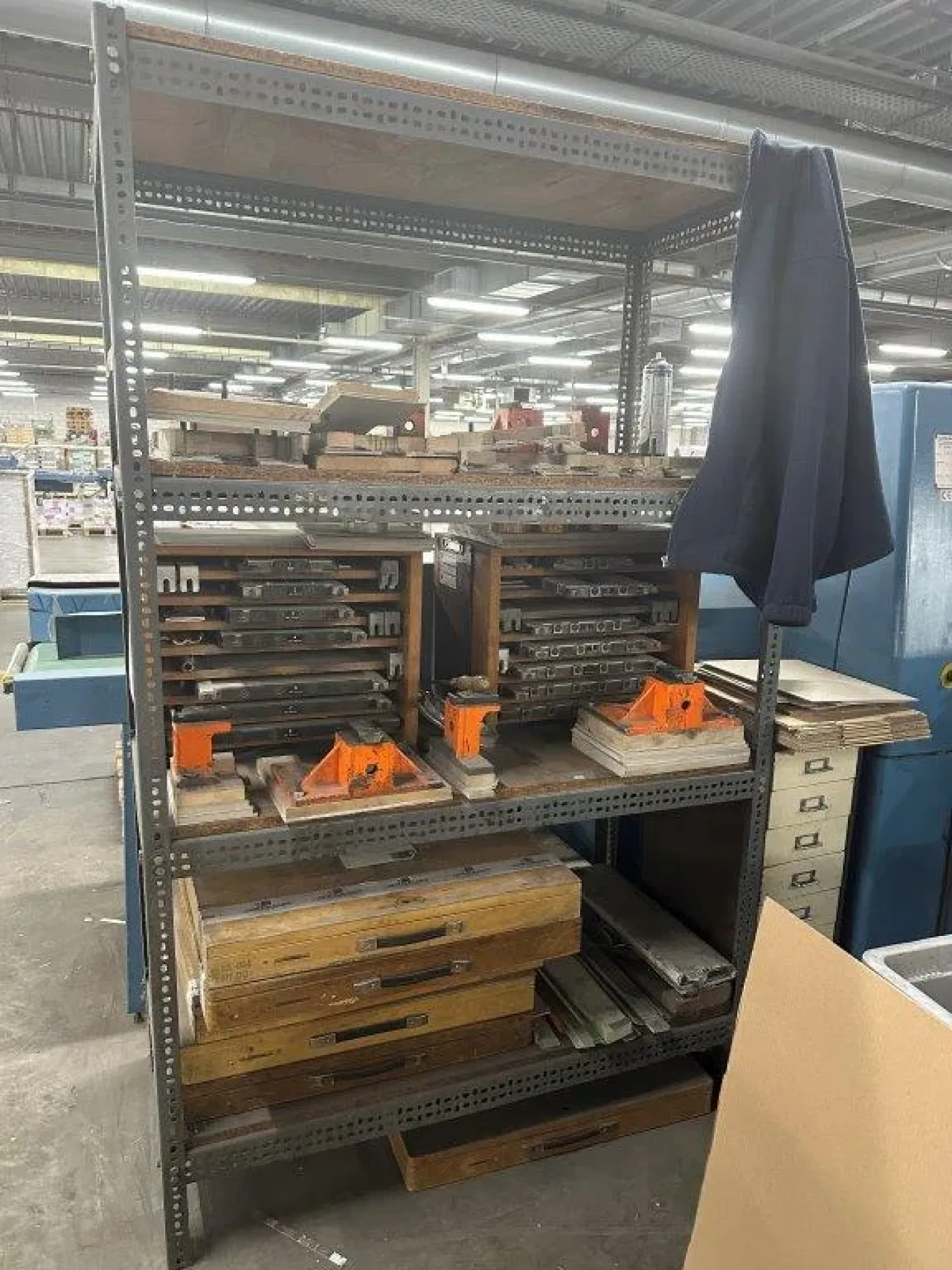 Wohlenberg Trim-Tec 56 0 three knife trimmer - 4