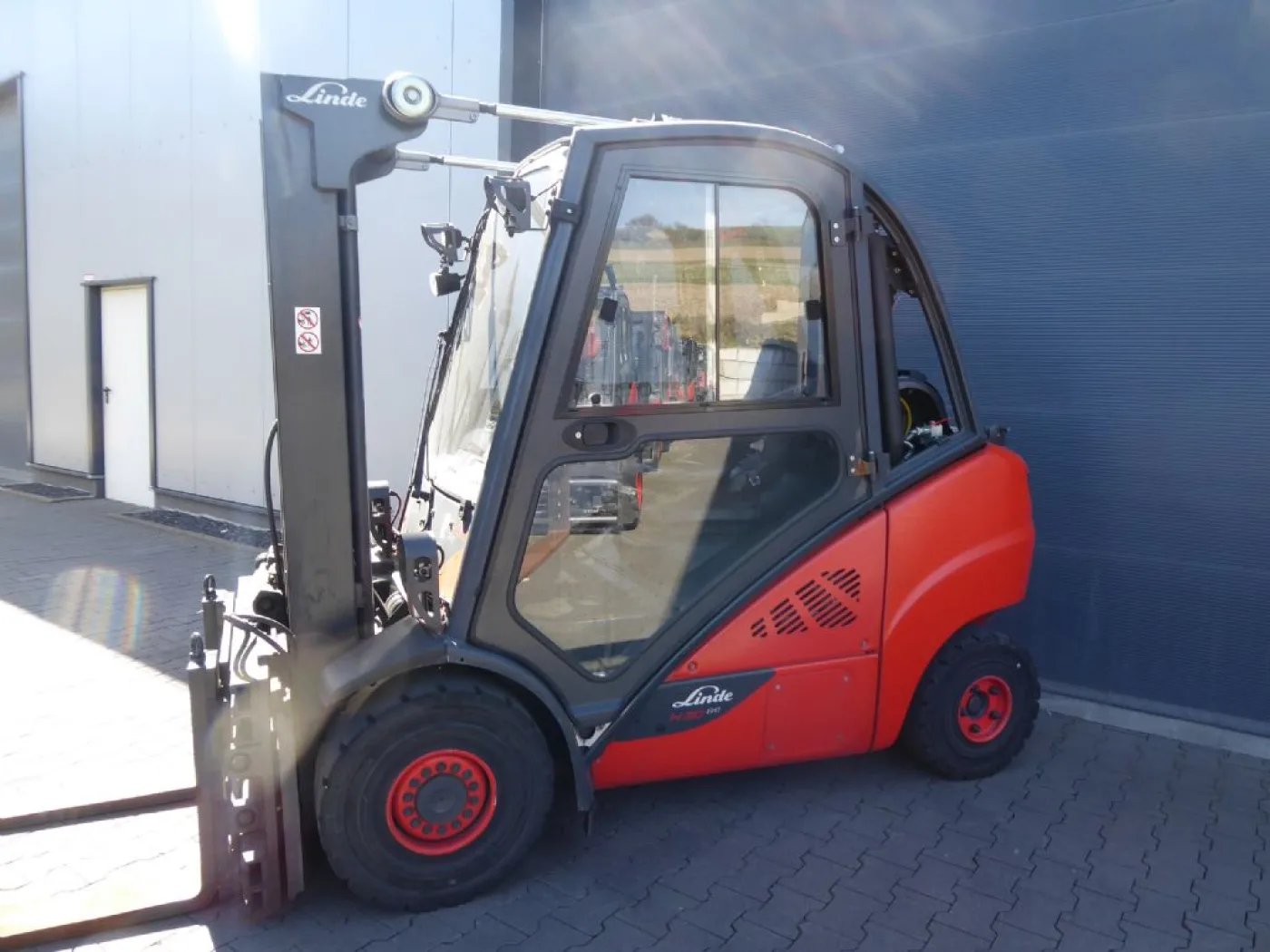 Linde H30T-02 - 3