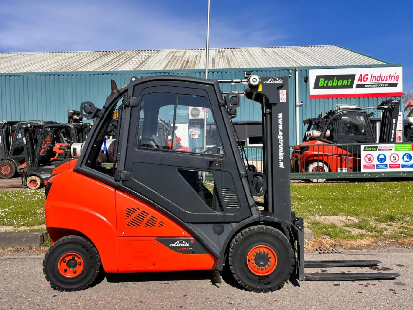 Linde H35T-02 - 1