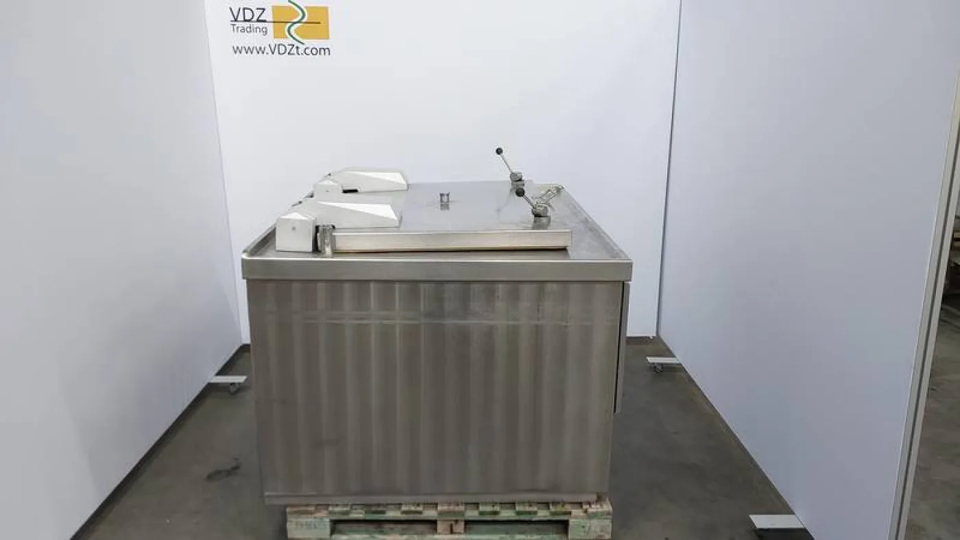 Cooking vessel - 2
