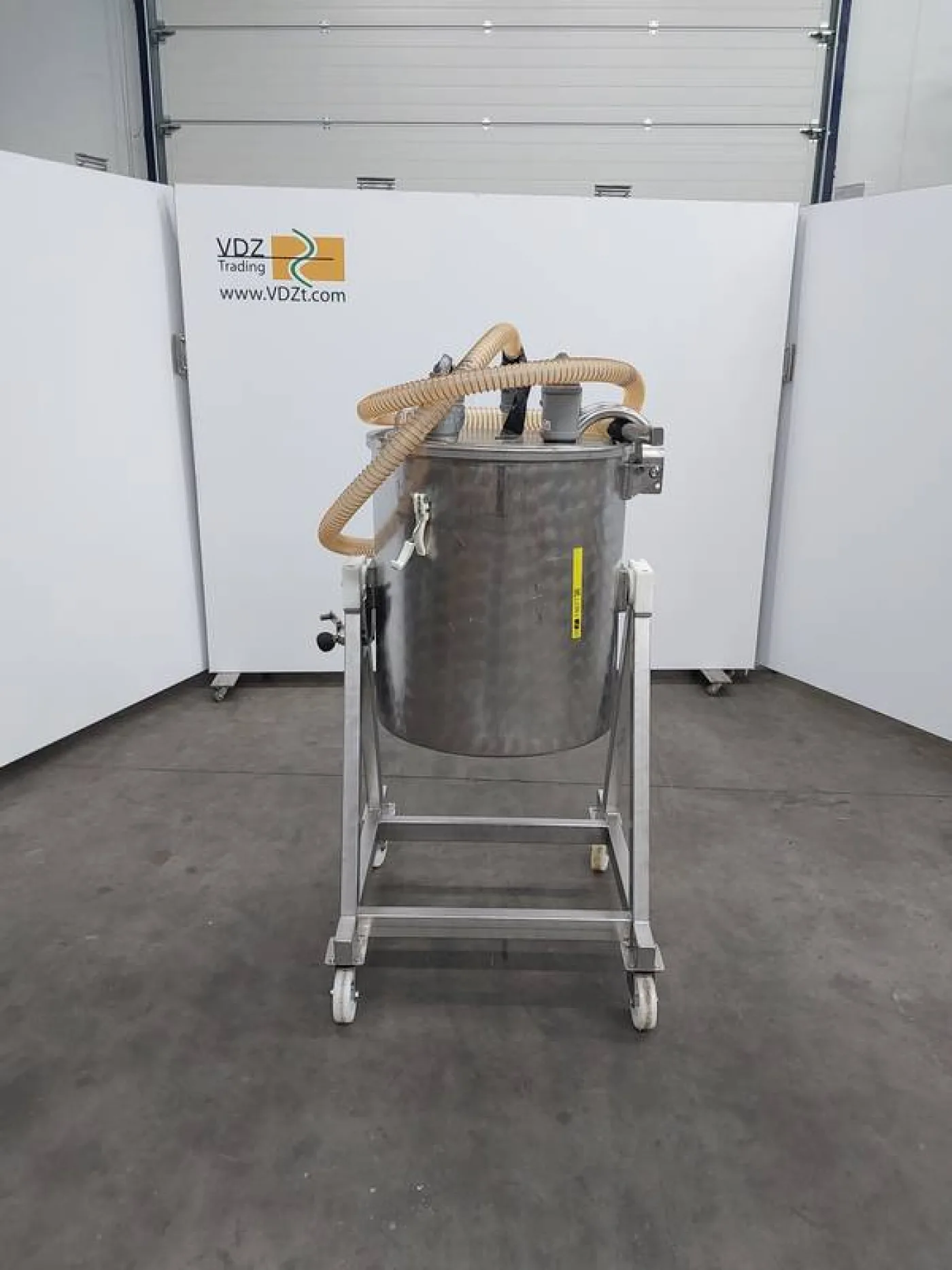 Vacuum Tank - Spinal cord removal system - 5
