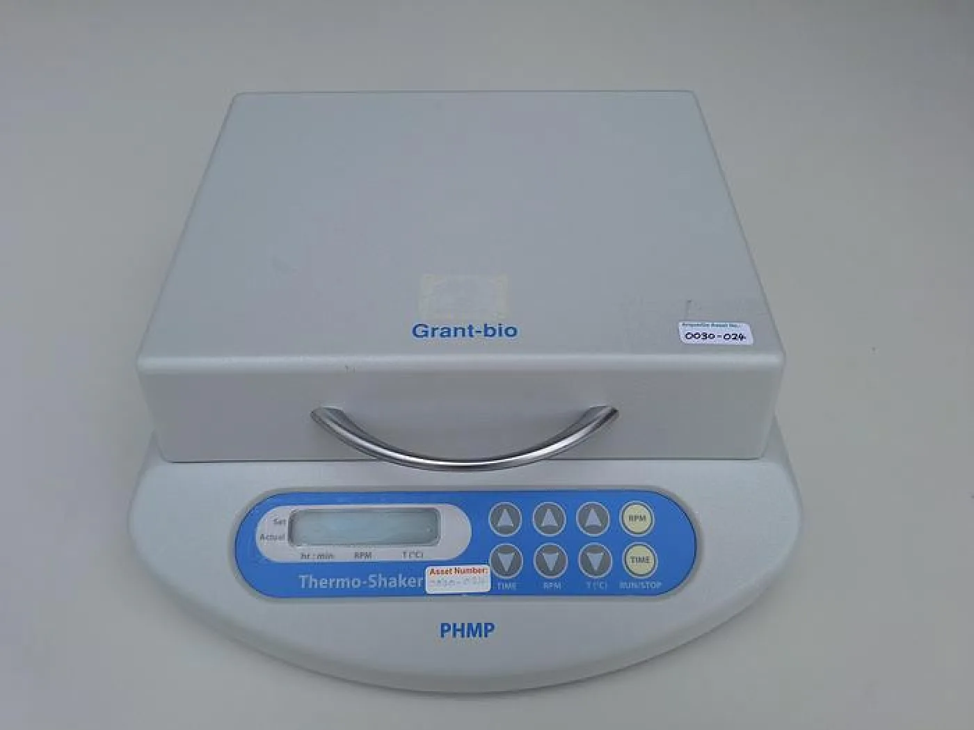 Grant-Bio PHMP Thermo-Shaker - 1