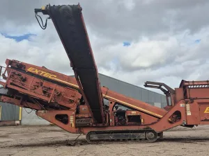2005 Extec S5 Mobile Screener Screen