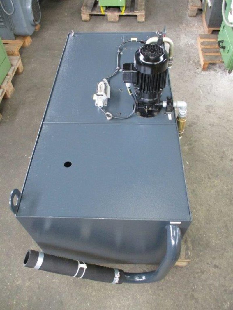( DMU 40 ) DMG MORI 2010