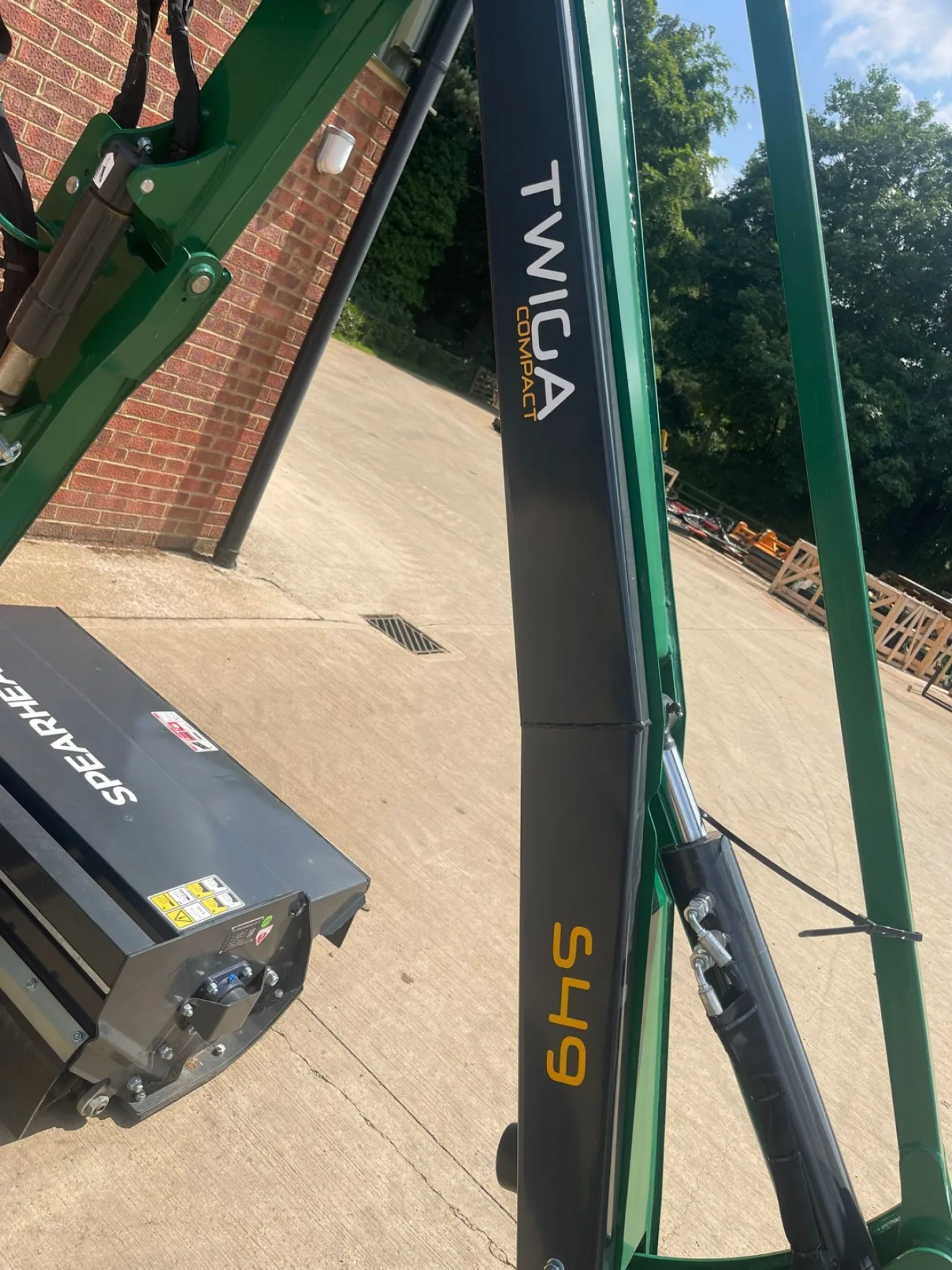 Spearhead Twiga Compact Series S49 - 4