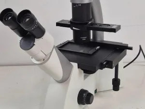 Leica DMi1 Microscope